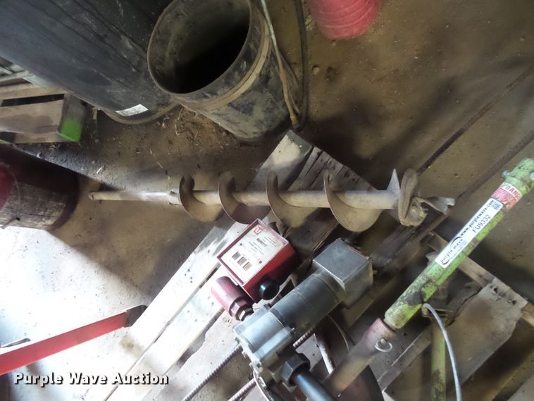 image for item FU9332 Post hole auger