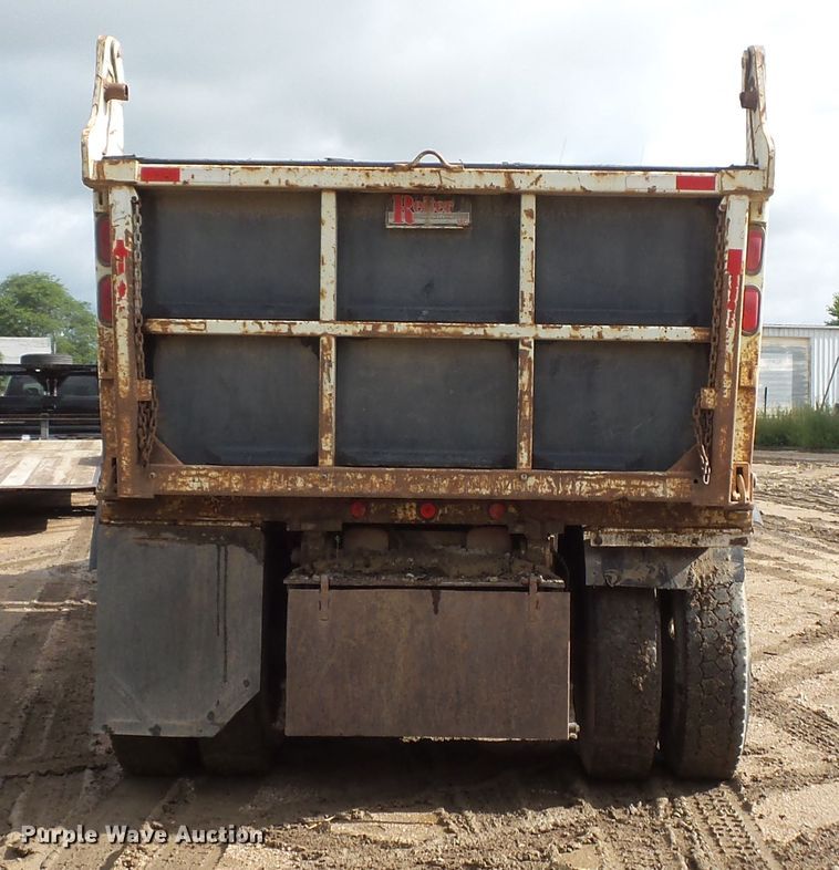 image for item FU9334 1995 International 9200 dump truck