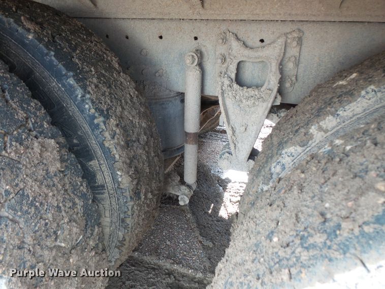 image for item FU9334 1995 International 9200 dump truck