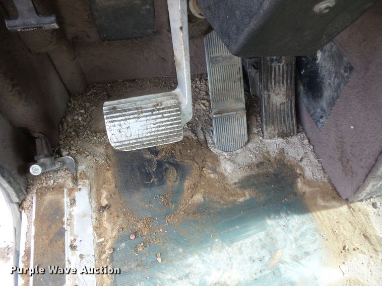 image for item FU9334 1995 International 9200 dump truck