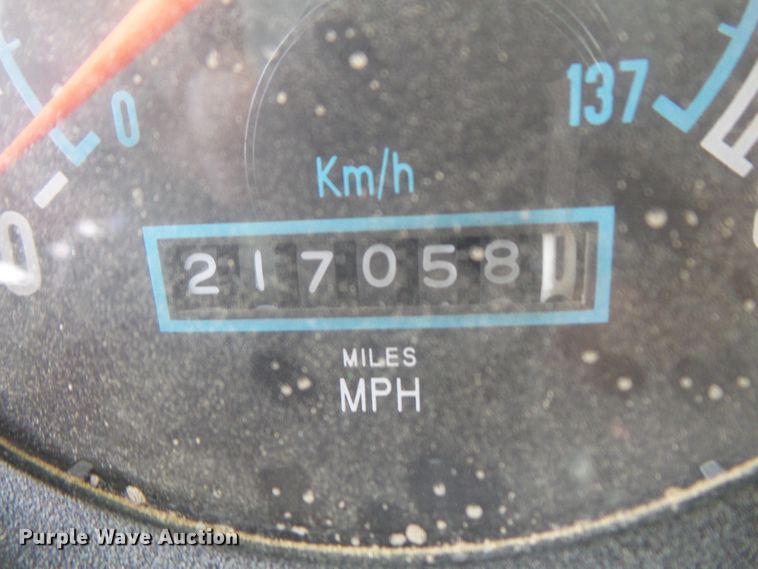 image for item FU9334 1995 International 9200 dump truck