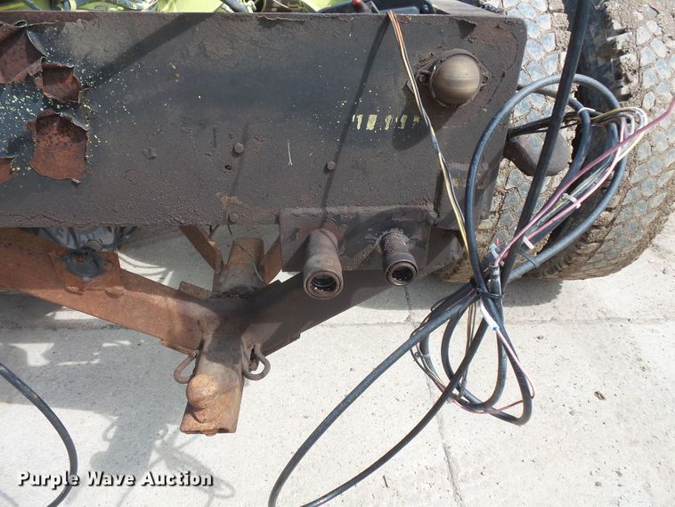 image for item FU9336 1992 Ford CF8000 truck cab and chassis