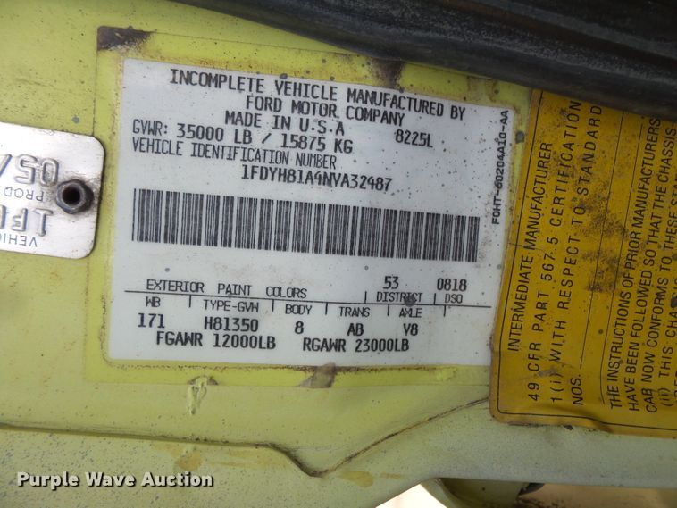 image for item FU9336 1992 Ford CF8000 truck cab and chassis