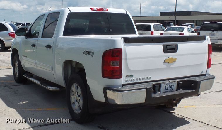 image for item FU9340 2011 Chevrolet Silverado 1500 Crew Cab pickup truck