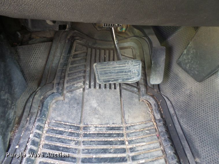 image for item FU9340 2011 Chevrolet Silverado 1500 Crew Cab pickup truck