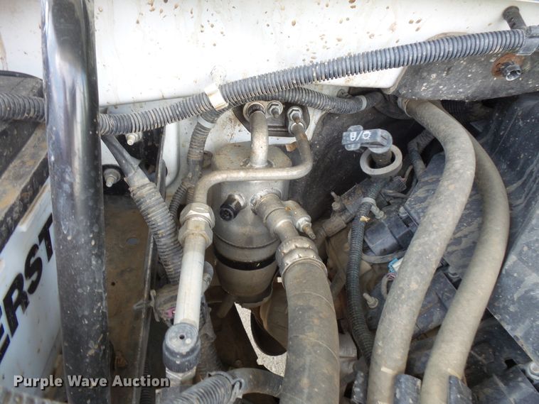 image for item FU9340 2011 Chevrolet Silverado 1500 Crew Cab pickup truck