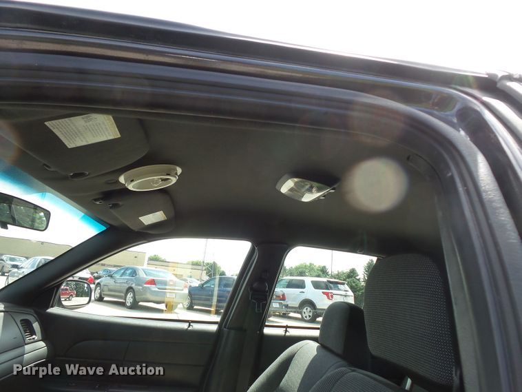 image for item FU9341 2007 Ford Crown Victoria Police Interceptor