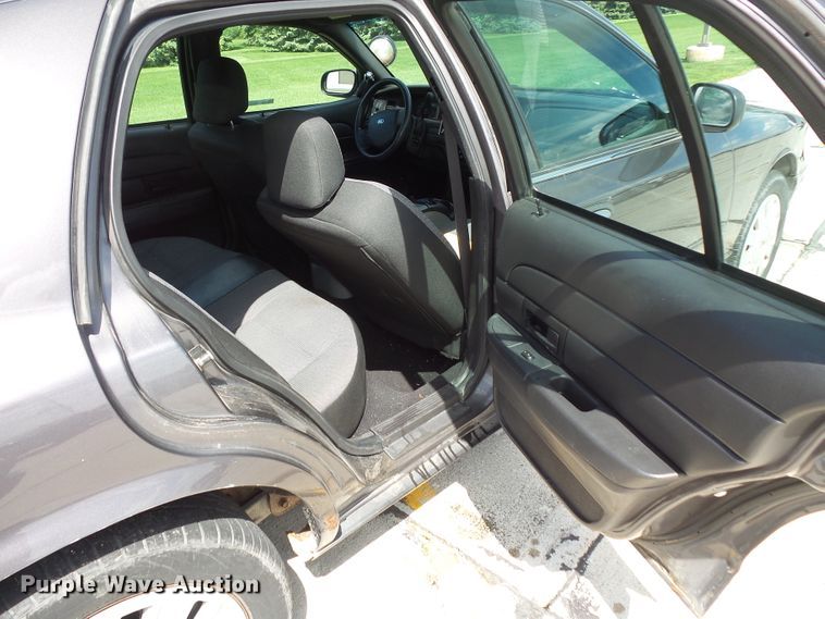image for item FU9341 2007 Ford Crown Victoria Police Interceptor