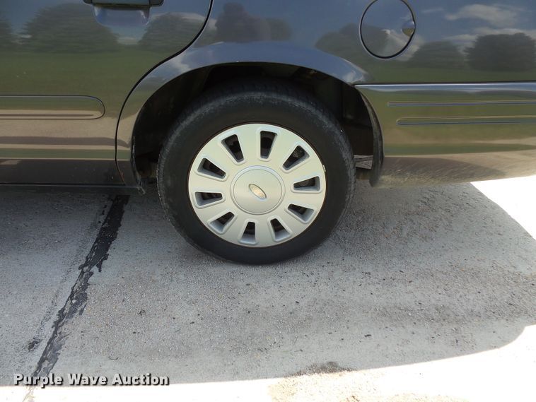 image for item FU9341 2007 Ford Crown Victoria Police Interceptor