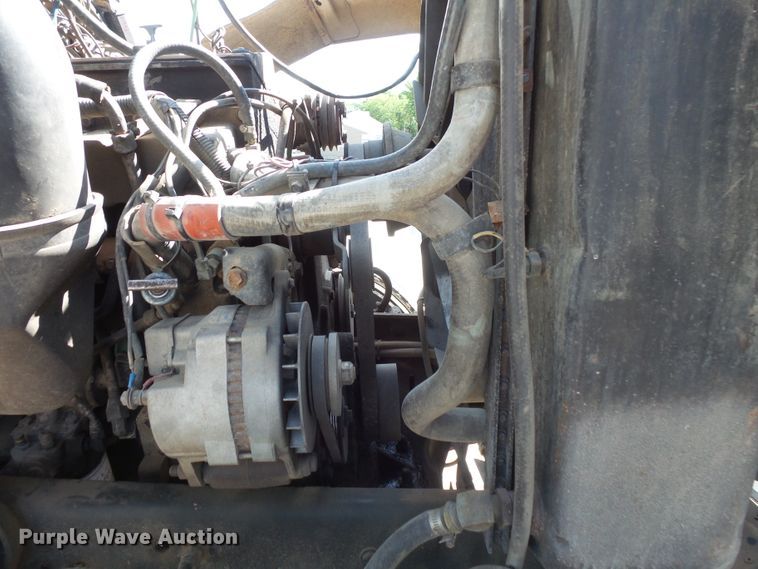 image for item FU9342 1988 Ford L9000 dump truck