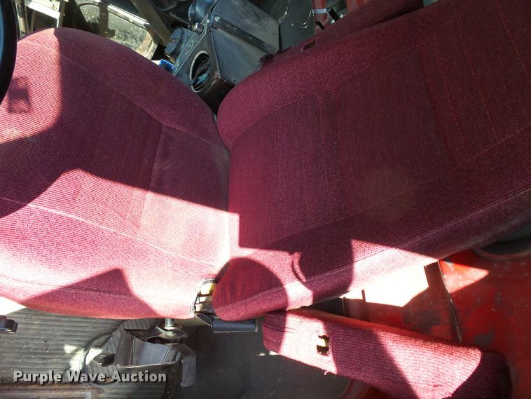 image for item FU9342 1988 Ford L9000 dump truck