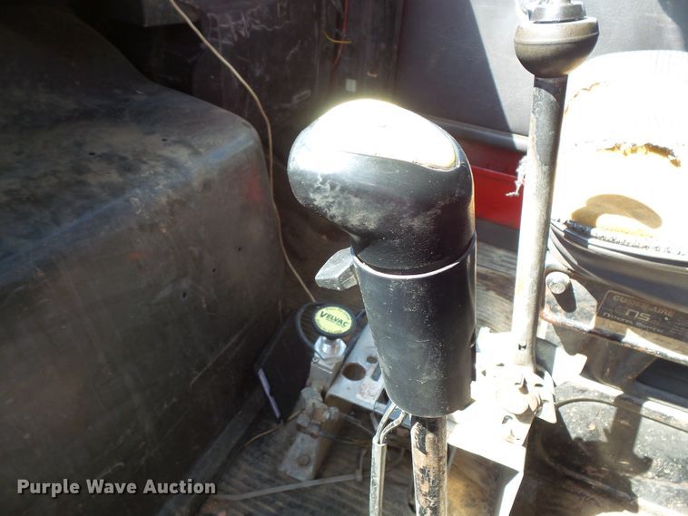 image for item FU9342 1988 Ford L9000 dump truck