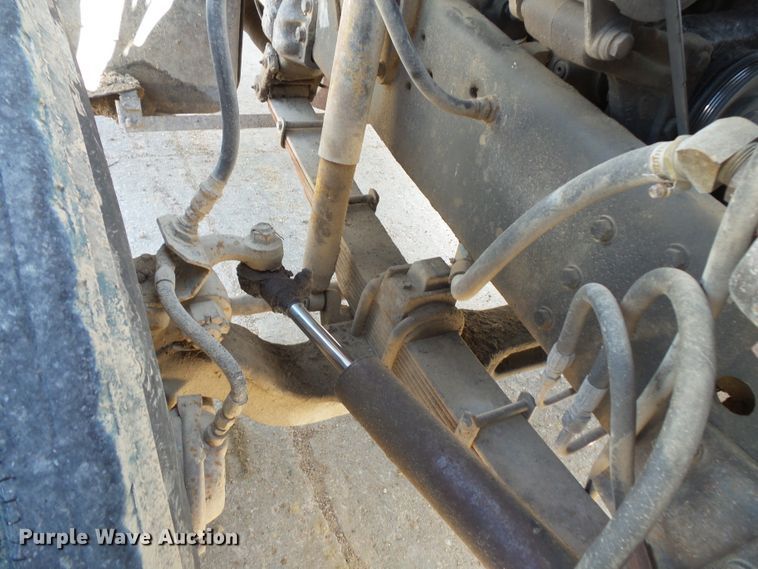 image for item FU9342 1988 Ford L9000 dump truck