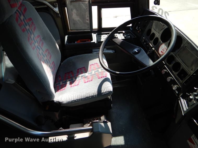 image for item FY9735 1993 MCI 102-C3 coach bus