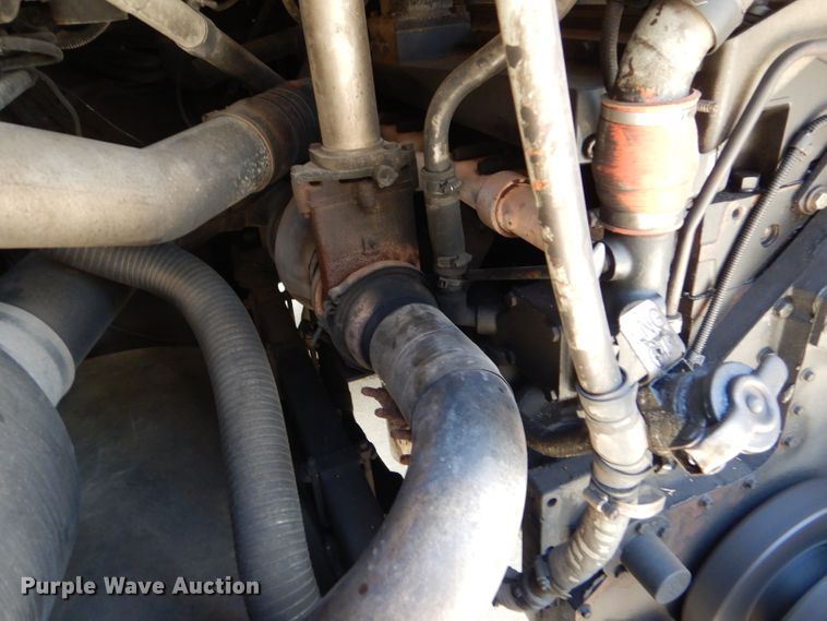 image for item FY9735 1993 MCI 102-C3 coach bus