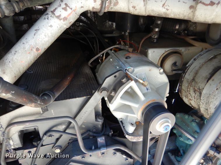 image for item FY9735 1993 MCI 102-C3 coach bus