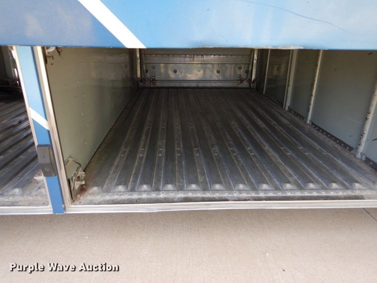 image for item FY9735 1993 MCI 102-C3 coach bus