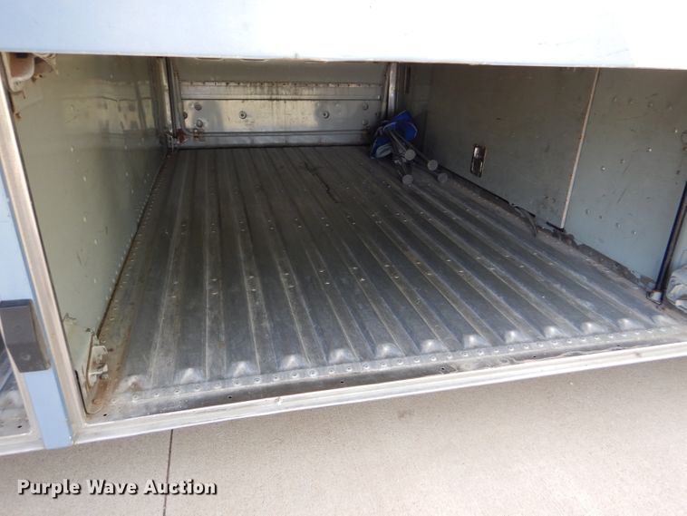 image for item FY9735 1993 MCI 102-C3 coach bus