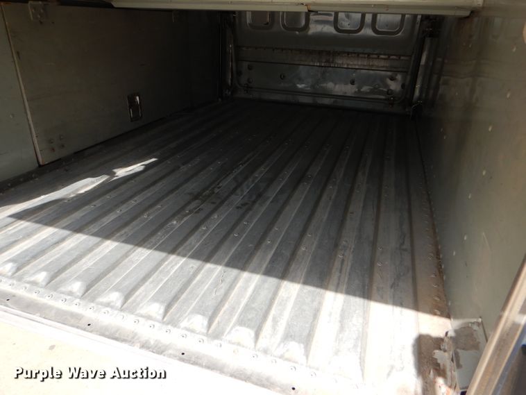 image for item FY9735 1993 MCI 102-C3 coach bus