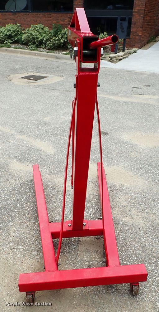 image for item GB9294 Engine hoist