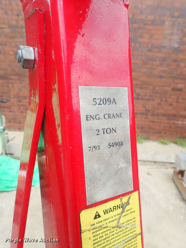 image for item GB9294 Engine hoist
