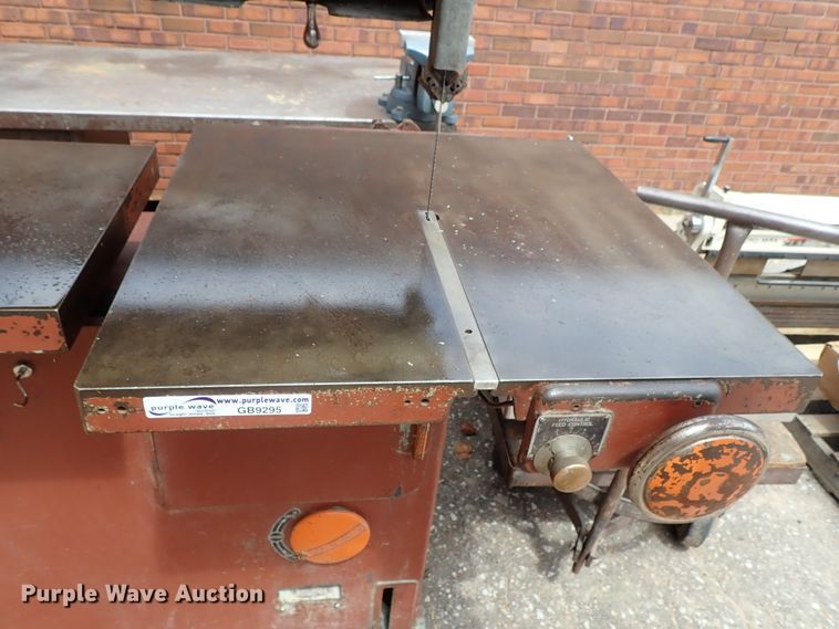 image for item GB9295 Do All bandsaw