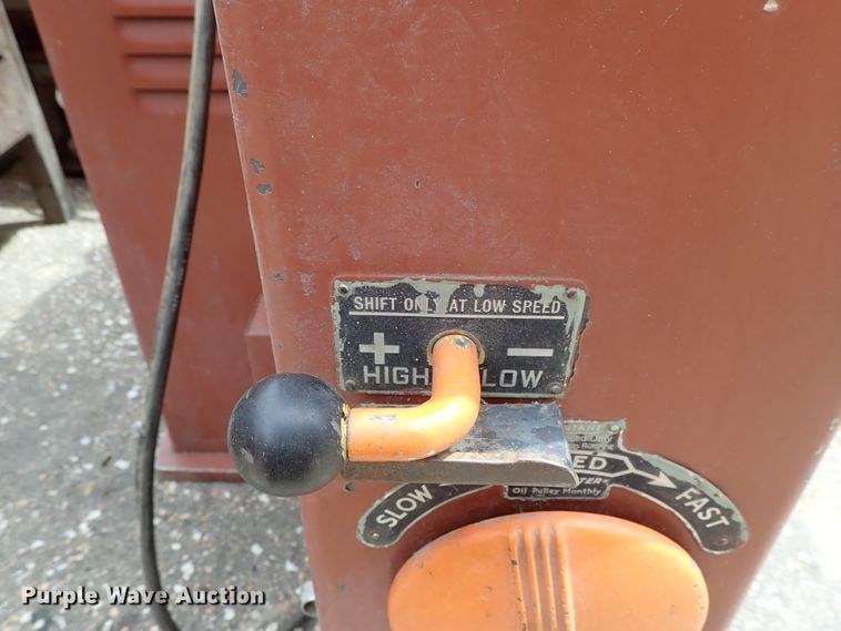 image for item GB9295 Do All bandsaw