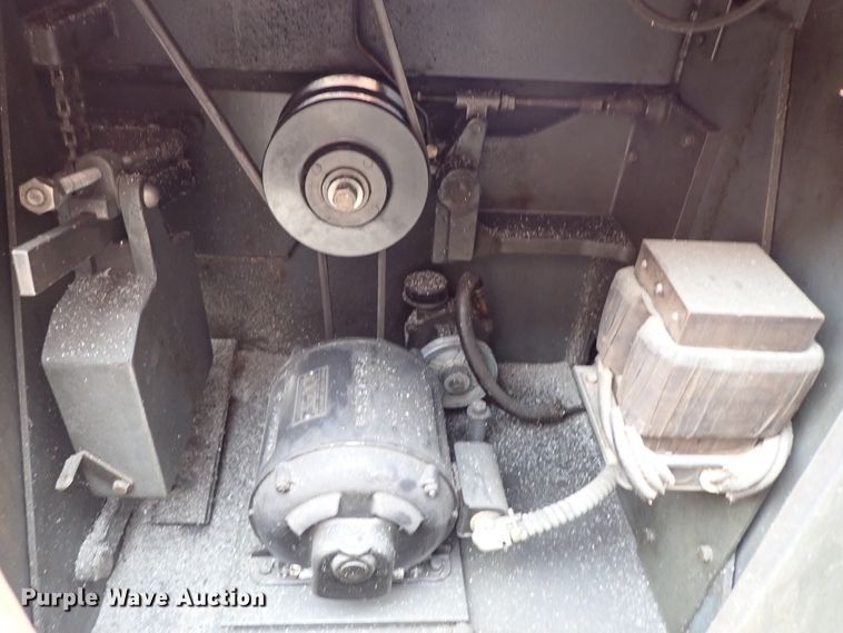 image for item GB9295 Do All bandsaw