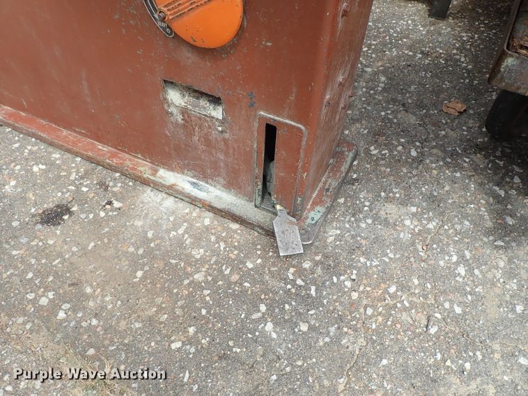 image for item GB9295 Do All bandsaw