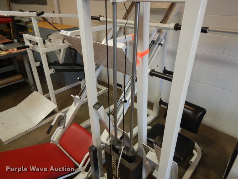 image for item GG9033 Parabody horizontal leg press