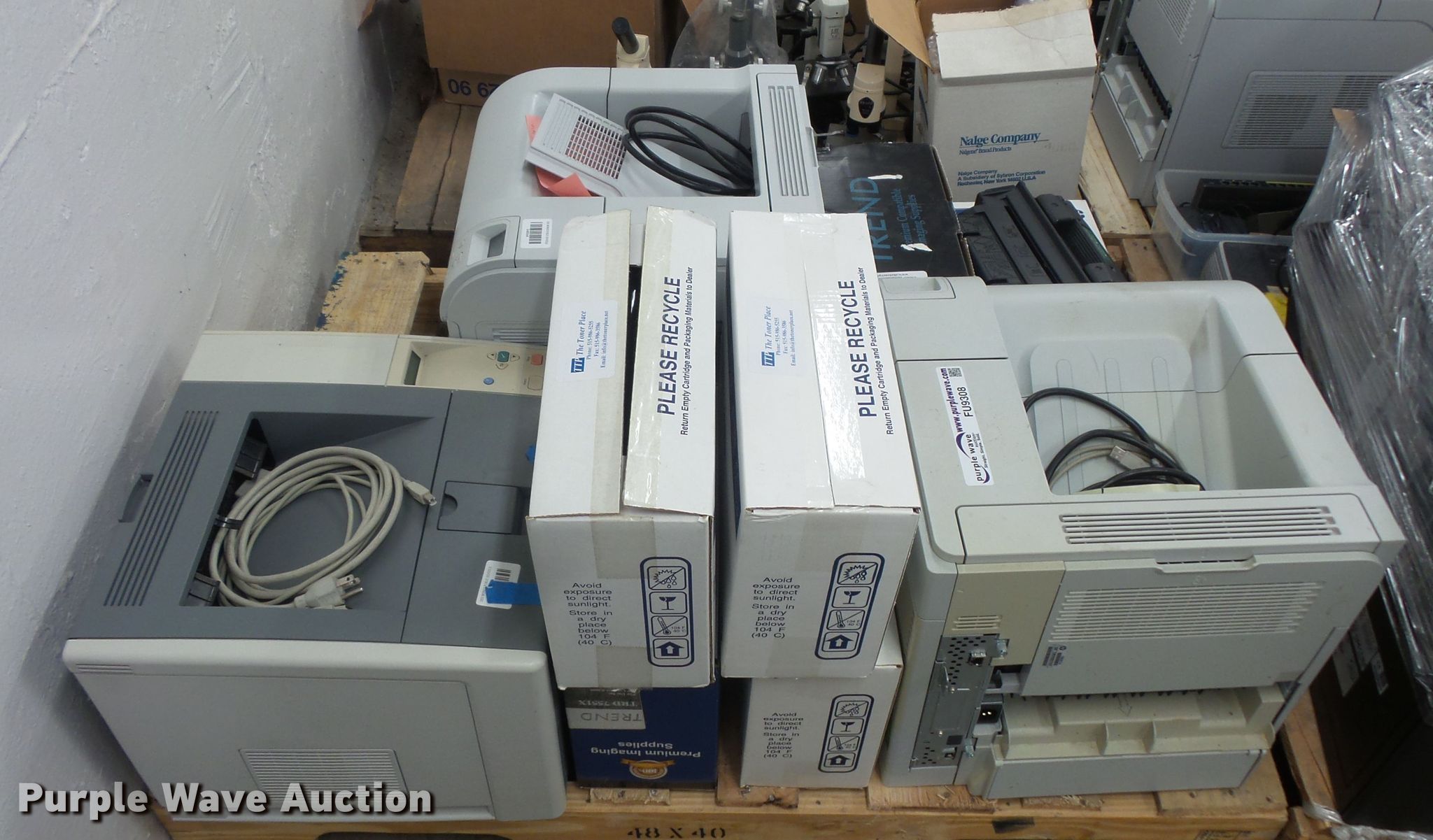 Office supplies in Des Moines, IA Item FU9308 sold Purple Wave