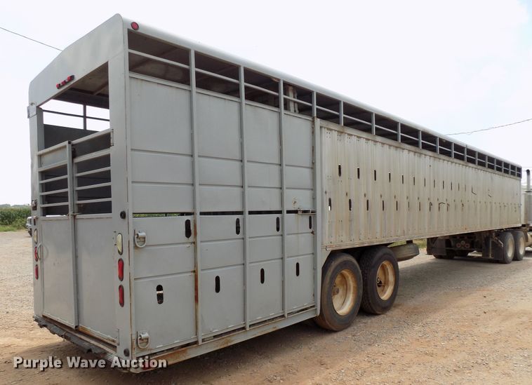 image for item DB9503 2000 McElroy Wilson livestock trailer