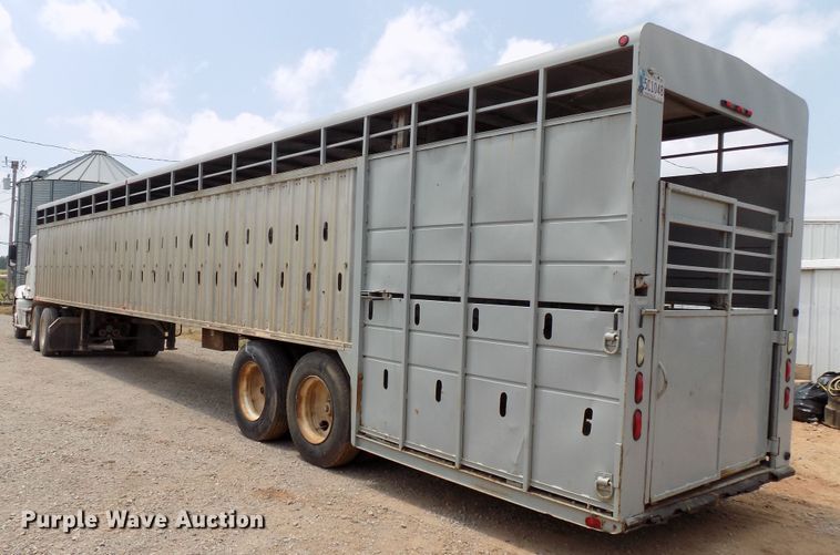 image for item DB9503 2000 McElroy Wilson livestock trailer
