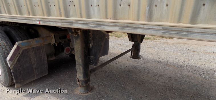 image for item DB9503 2000 McElroy Wilson livestock trailer