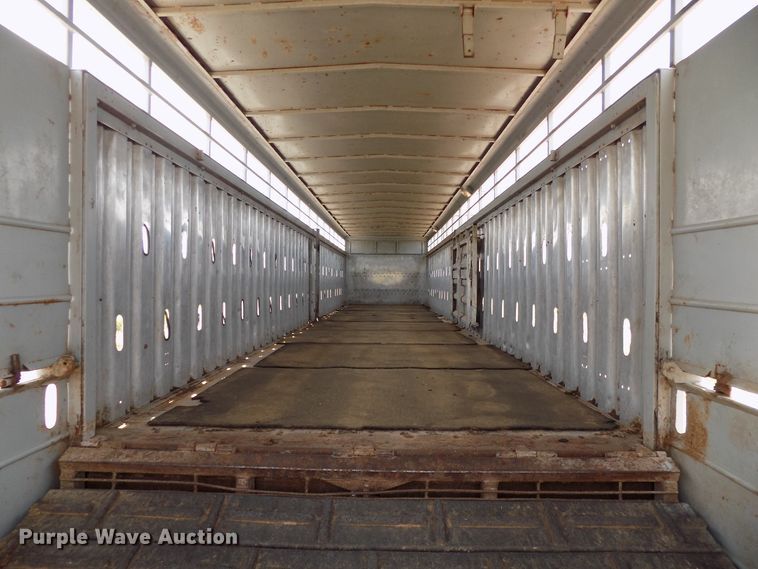 image for item DB9503 2000 McElroy Wilson livestock trailer