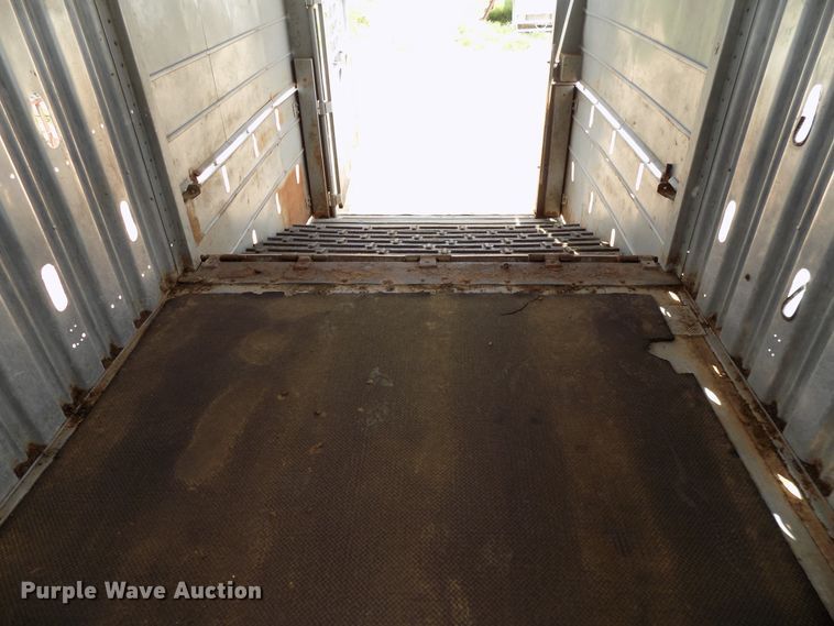 image for item DB9503 2000 McElroy Wilson livestock trailer