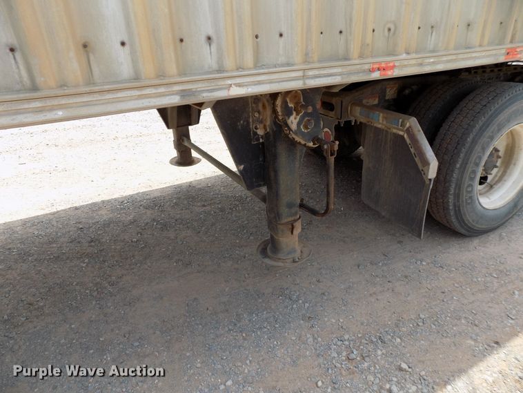 image for item DB9503 2000 McElroy Wilson livestock trailer