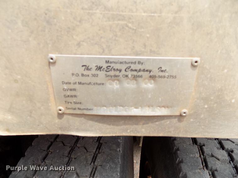 image for item DB9503 2000 McElroy Wilson livestock trailer