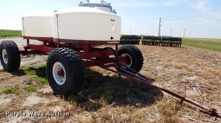 image for item DC5007 JD Skiles fertilizer tank trailer