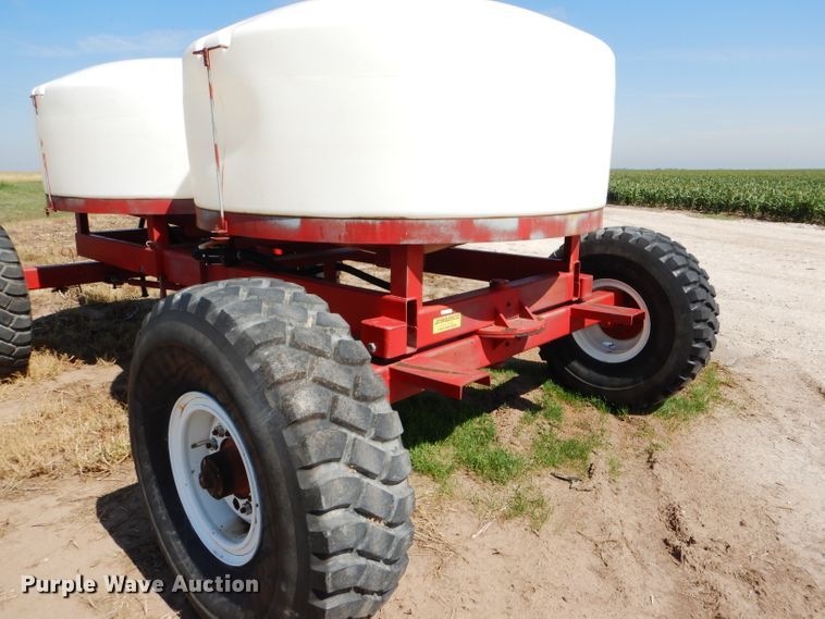 image for item DC5007 JD Skiles fertilizer tank trailer