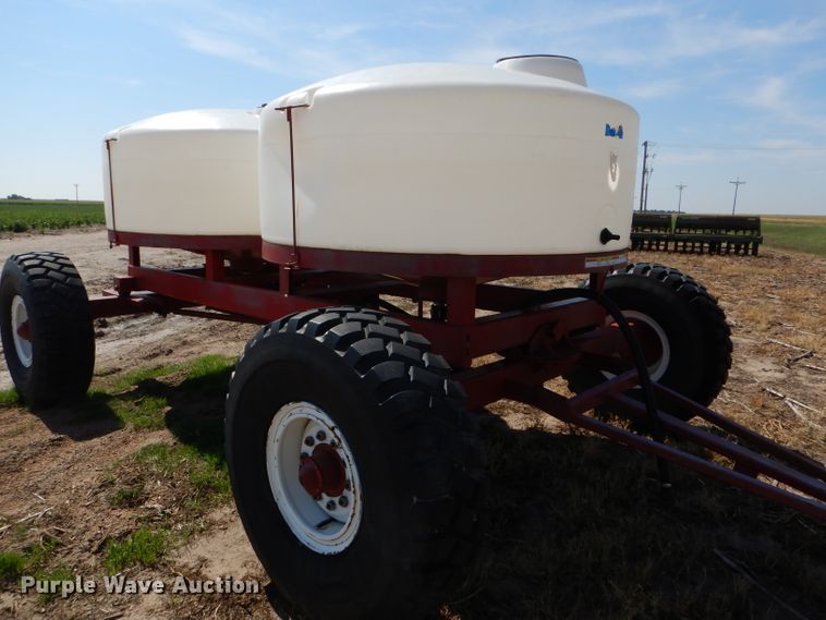 image for item DC5007 JD Skiles fertilizer tank trailer