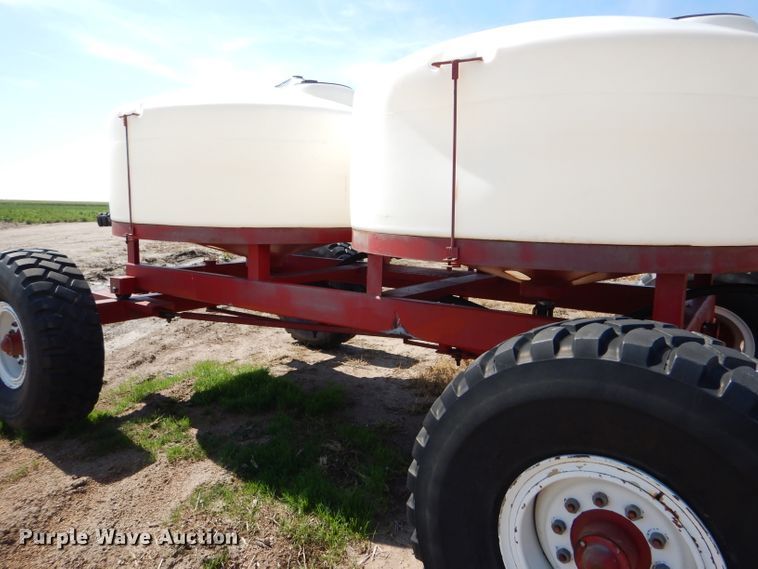 image for item DC5007 JD Skiles fertilizer tank trailer
