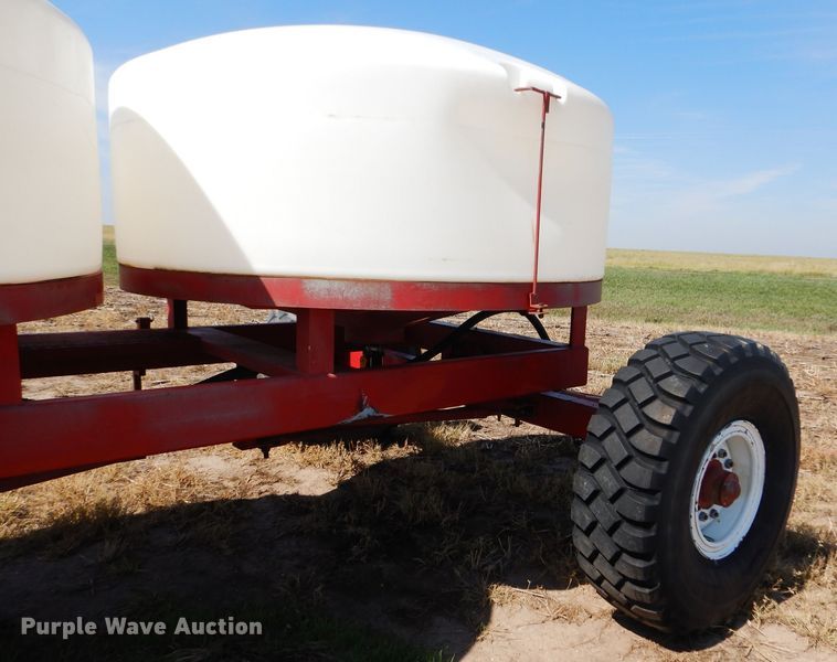 image for item DC5007 JD Skiles fertilizer tank trailer
