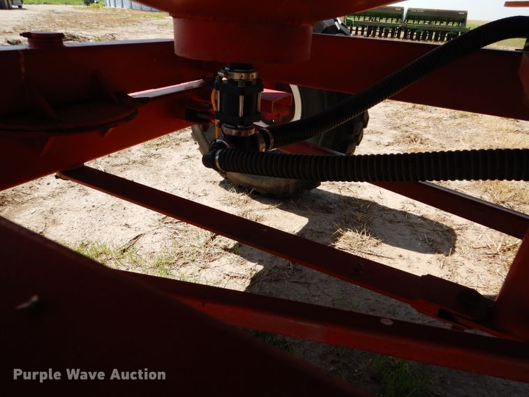 image for item DC5007 JD Skiles fertilizer tank trailer