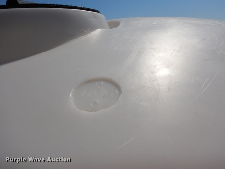 image for item DC5007 JD Skiles fertilizer tank trailer