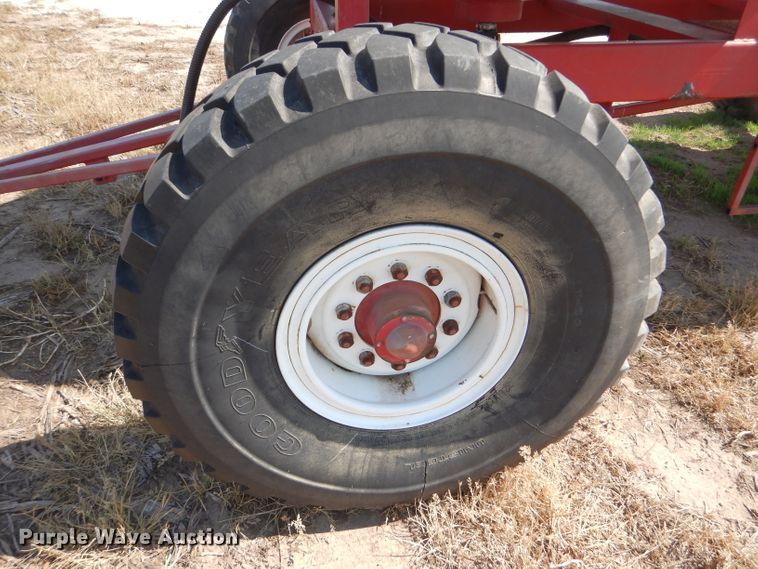 image for item DC5007 JD Skiles fertilizer tank trailer