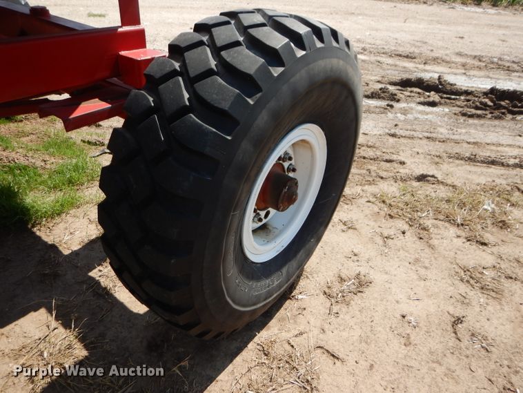 image for item DC5007 JD Skiles fertilizer tank trailer