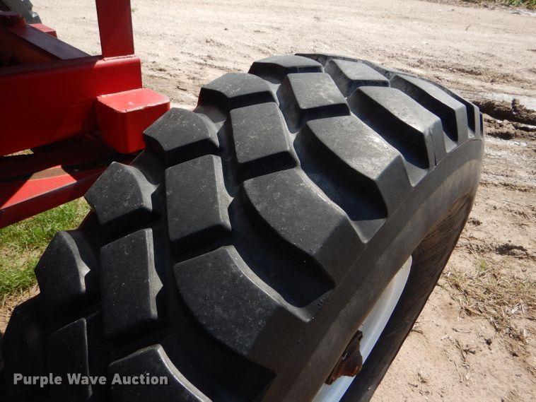 image for item DC5007 JD Skiles fertilizer tank trailer