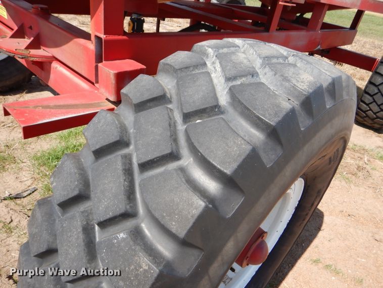 image for item DC5007 JD Skiles fertilizer tank trailer