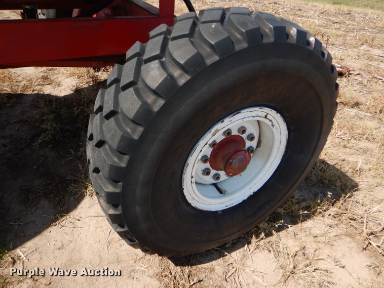 image for item DC5007 JD Skiles fertilizer tank trailer